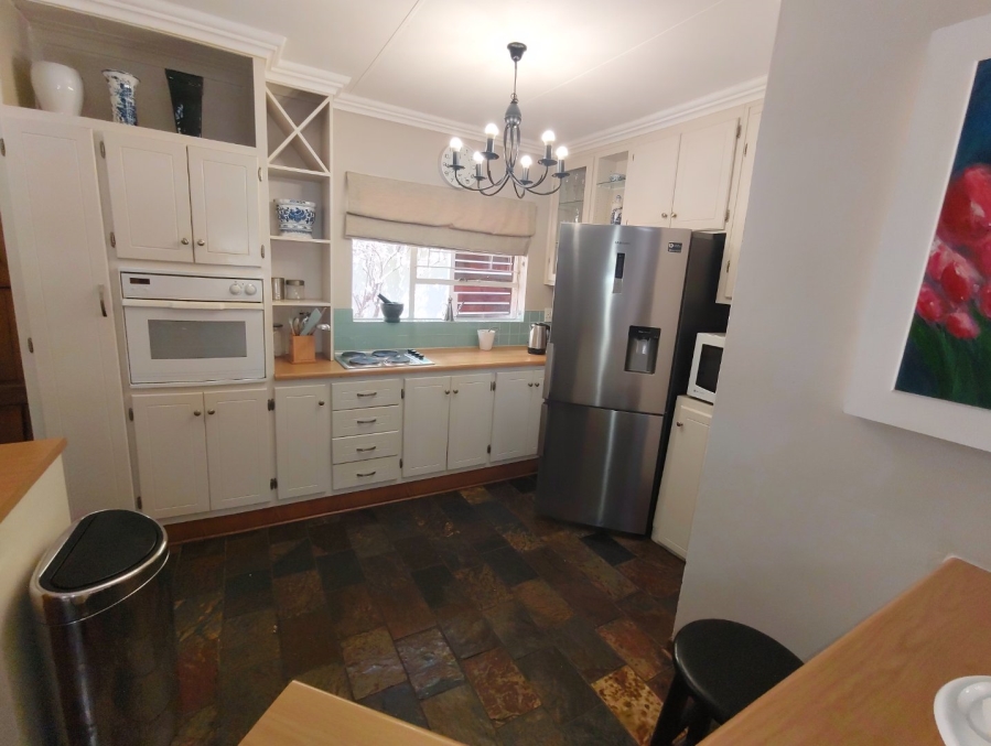 To Let 3 Bedroom Property for Rent in Pentagon Park Free State